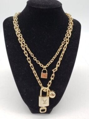 Authentic Louis Vuitton Lock & Key W/ Unbranded Stainless Steel Gold Heart Chain